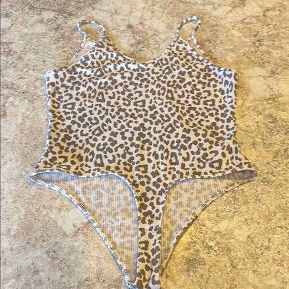 American Eagle Outfitters Black and Gray Bodysuit - Picture 2 of 4